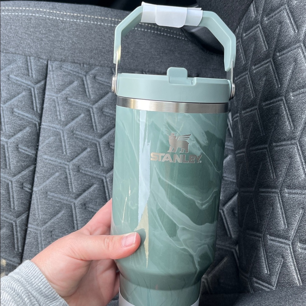 Brand new 40 ounce Stanley - Picture 3 of 5